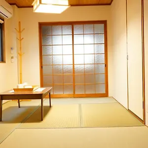 Syoga A House, Next To Natural Park Gasthof Ōsaka