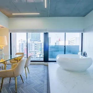 Randor Prestige Japão